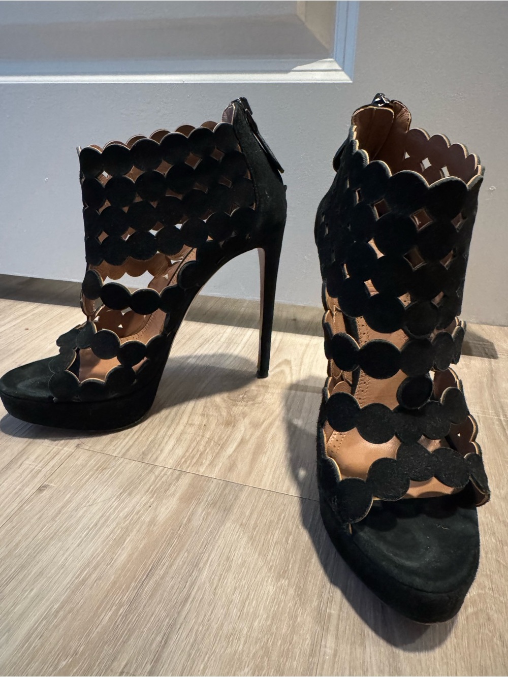 Alaia Heels - Picture 8 of 8